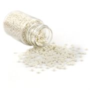 Seed beads. 2 mm. 30 gram/1800 stk. i plastrør. Creme hvid.